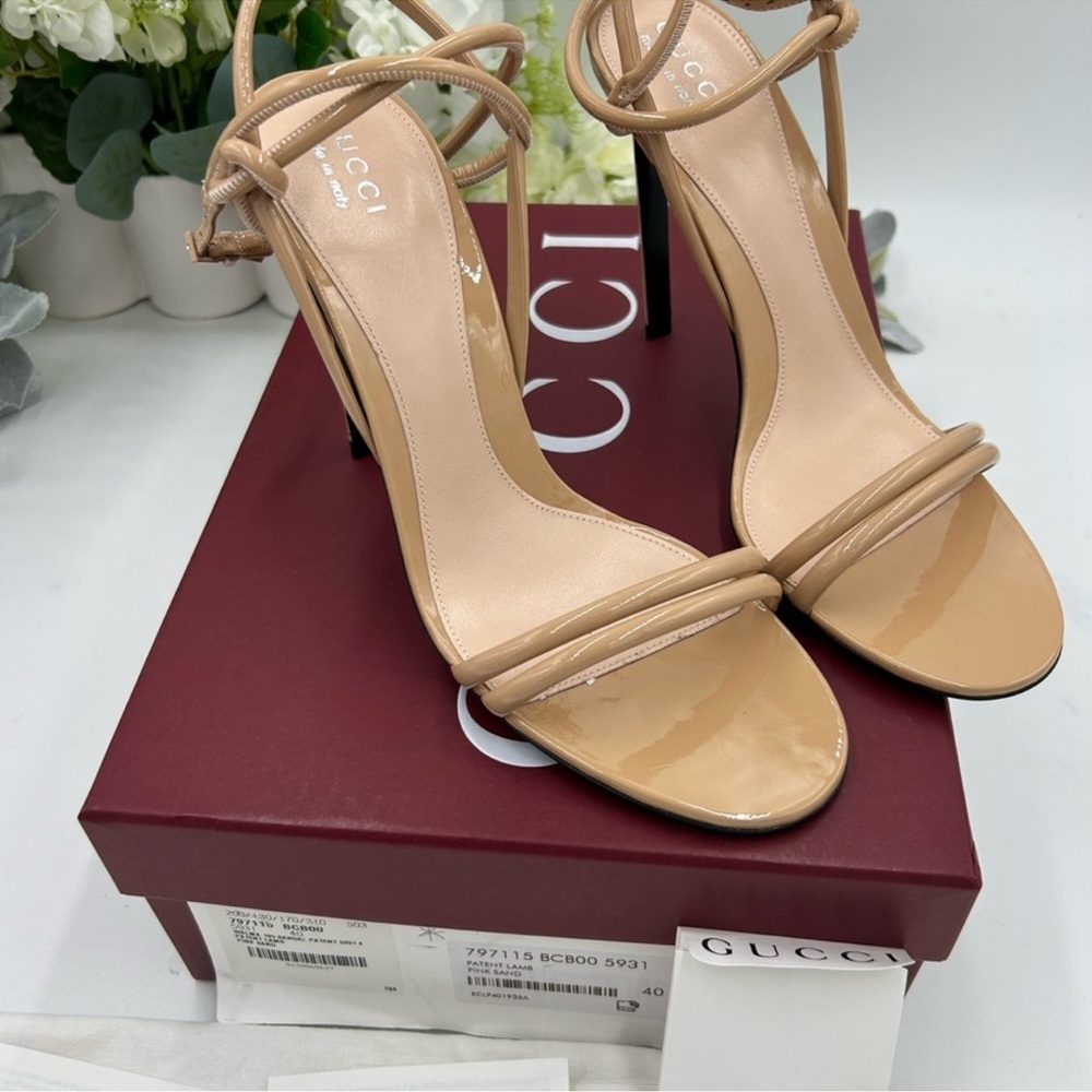 Women’s Gucci, patent leather nude strap sandals size 40 made in Italy - Picture 3 of 14